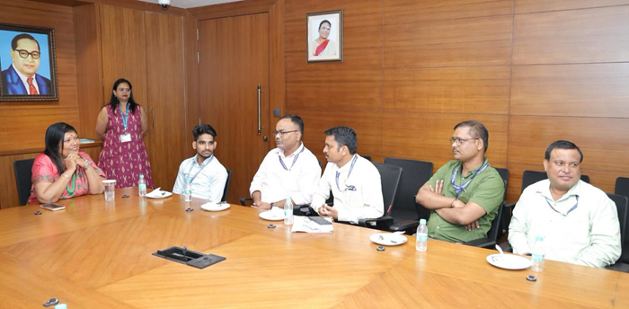 JNPA hosts officials from DG, Shipping